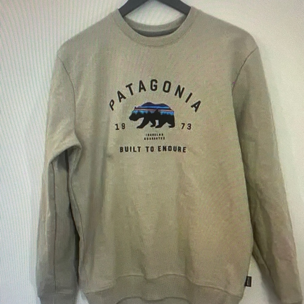 Patagonia Men's Beige Crewneck Sweater